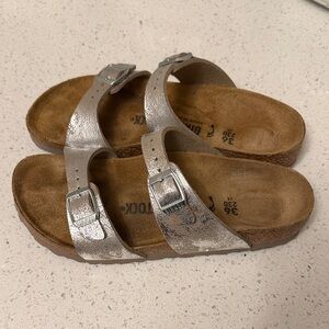 Birkenstock Sydney washed Metallic Silver leather Sandals